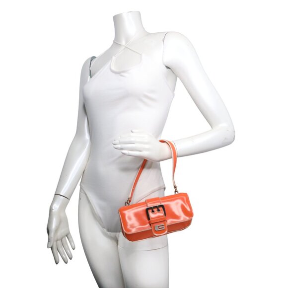 Vintage Guess Y2K Mini Baguette Shoulder Bag Orange Faux Leather White Trim - Picture 3 of 15
